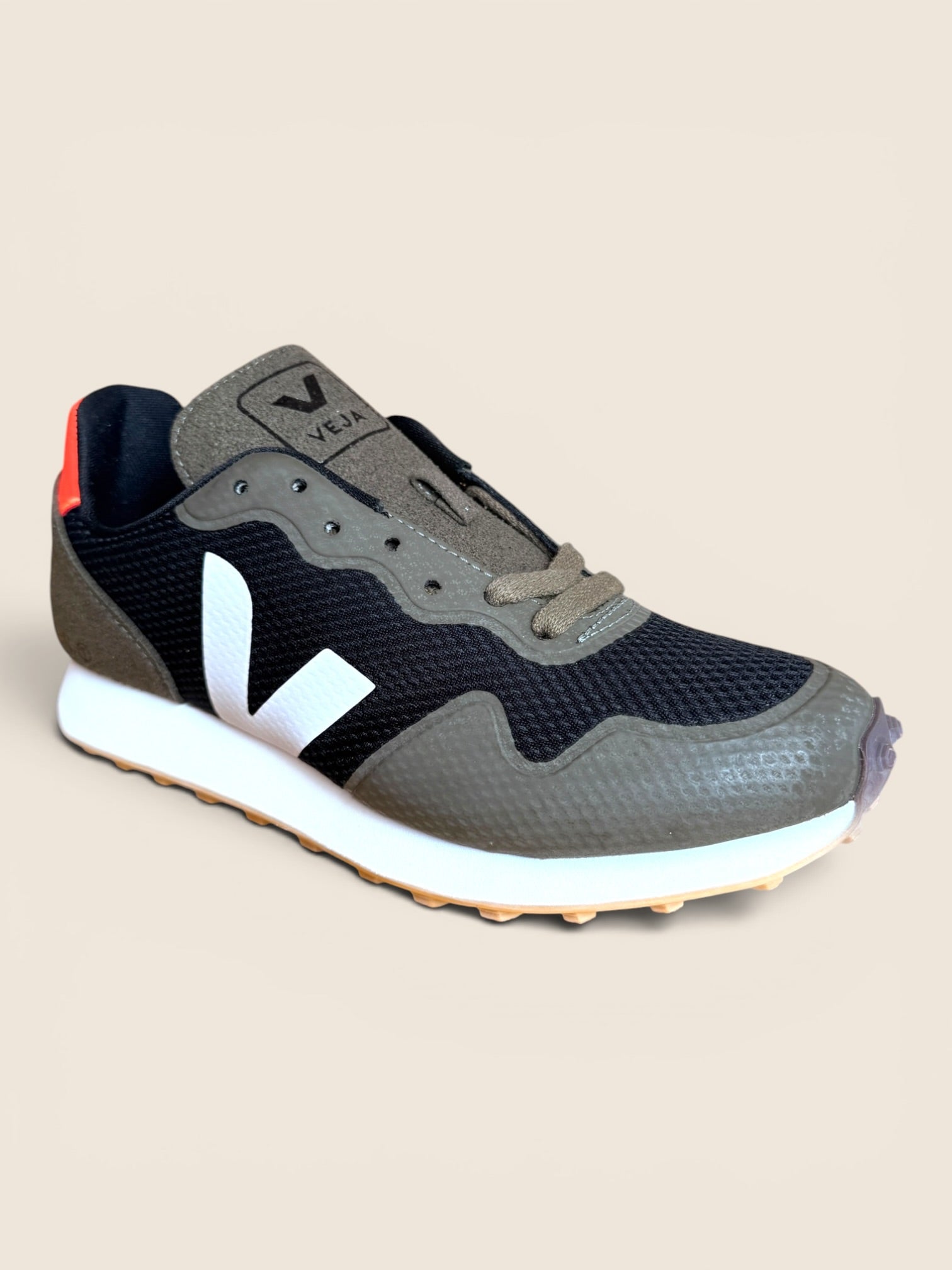 Veja Sneaker - Olive/Schwarz/Orange