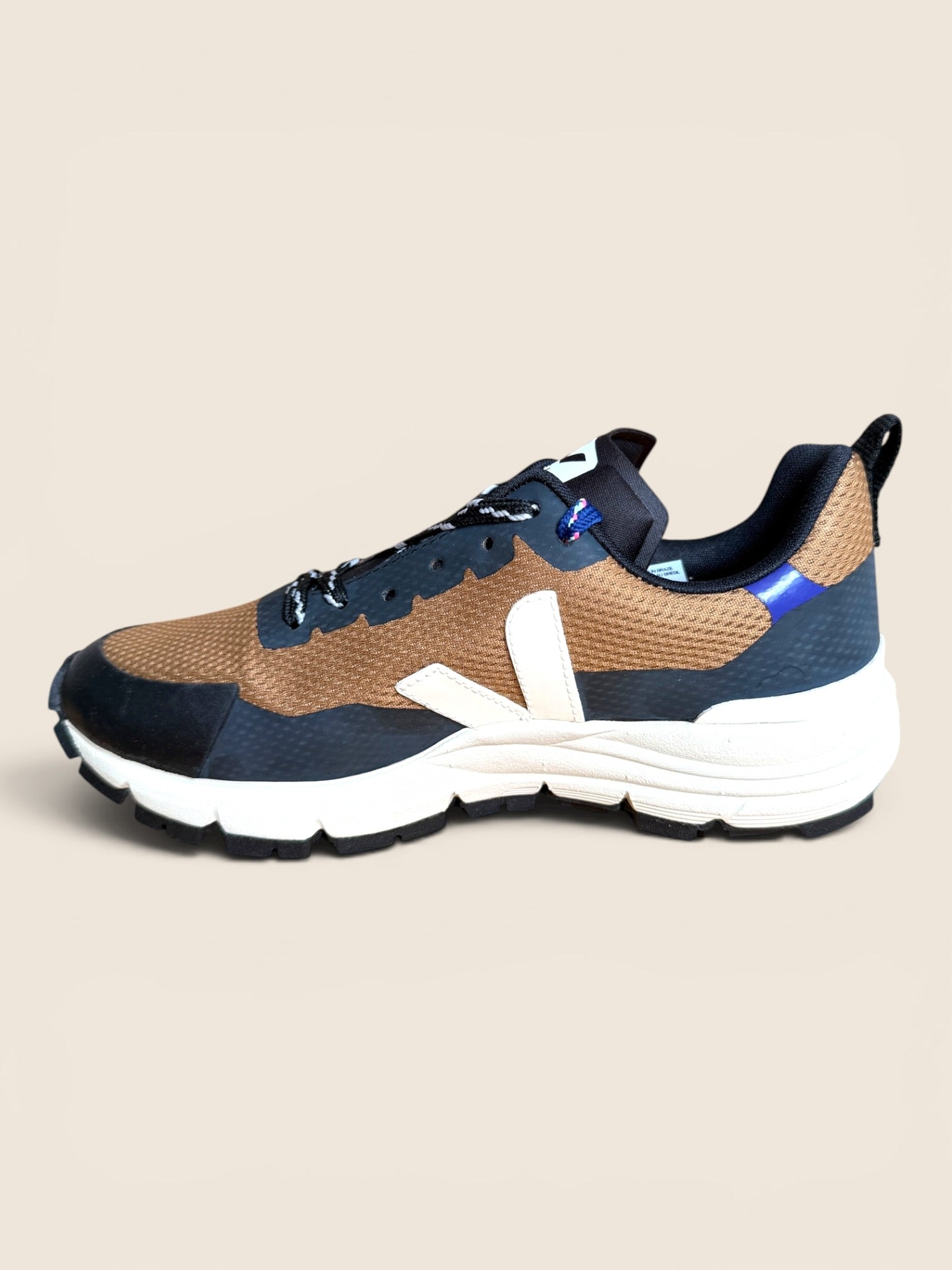Veja Trekking Sneaker - Vibram Sohle