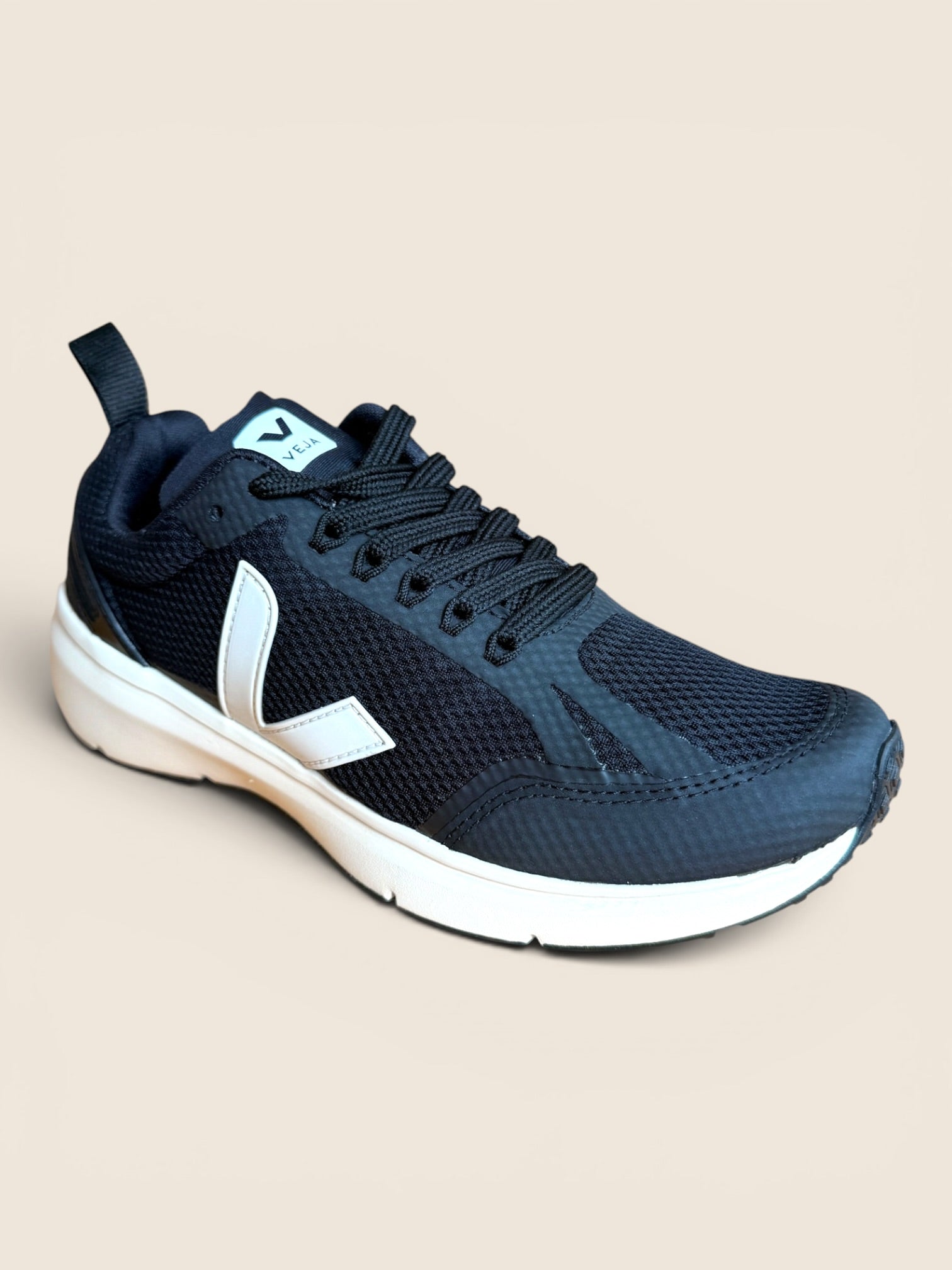Veja Running Sneaker Schwarz/Beige