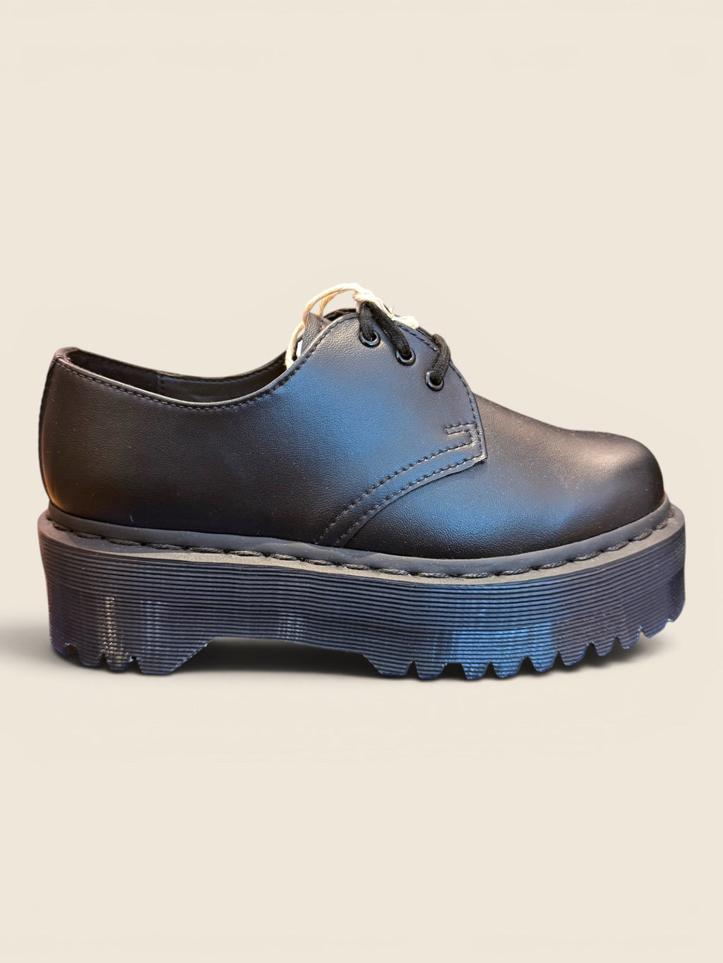 Dr. Martens Plateau Schuh Schwarz