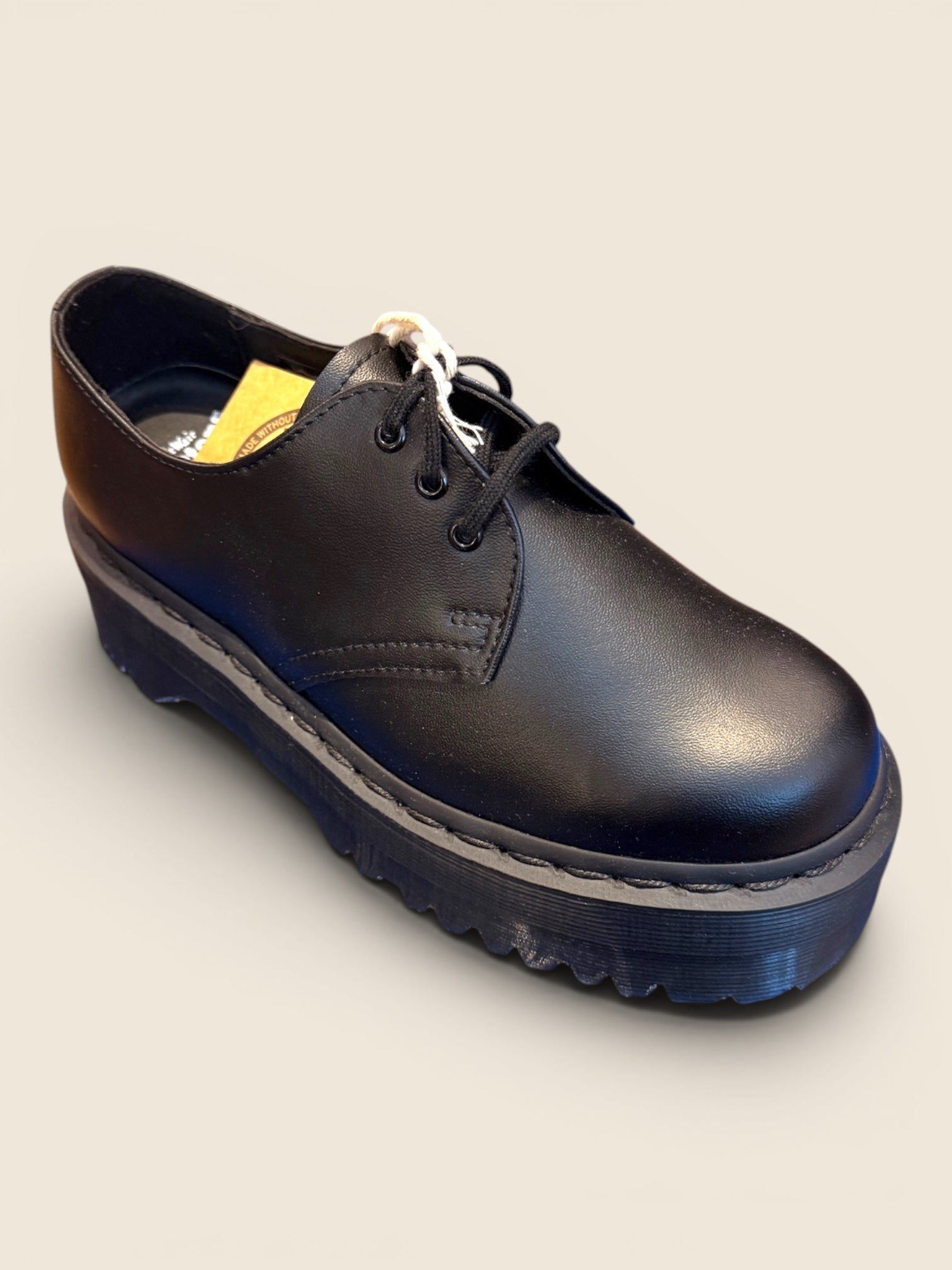 Dr. Martens Plateau Schuh Schwarz