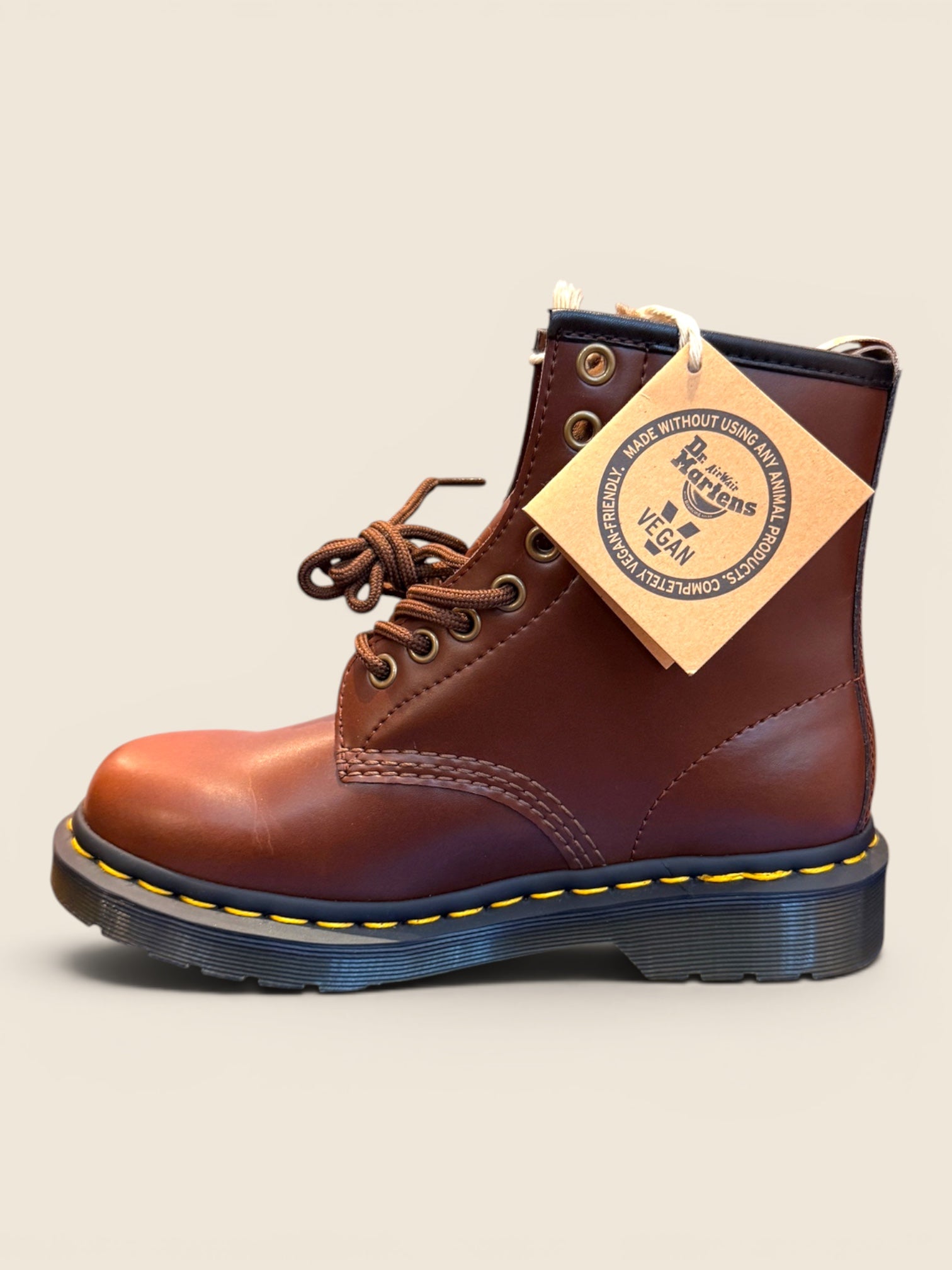 Dr. Martens 1460 - Vegan Boot - Gefüttert Braun