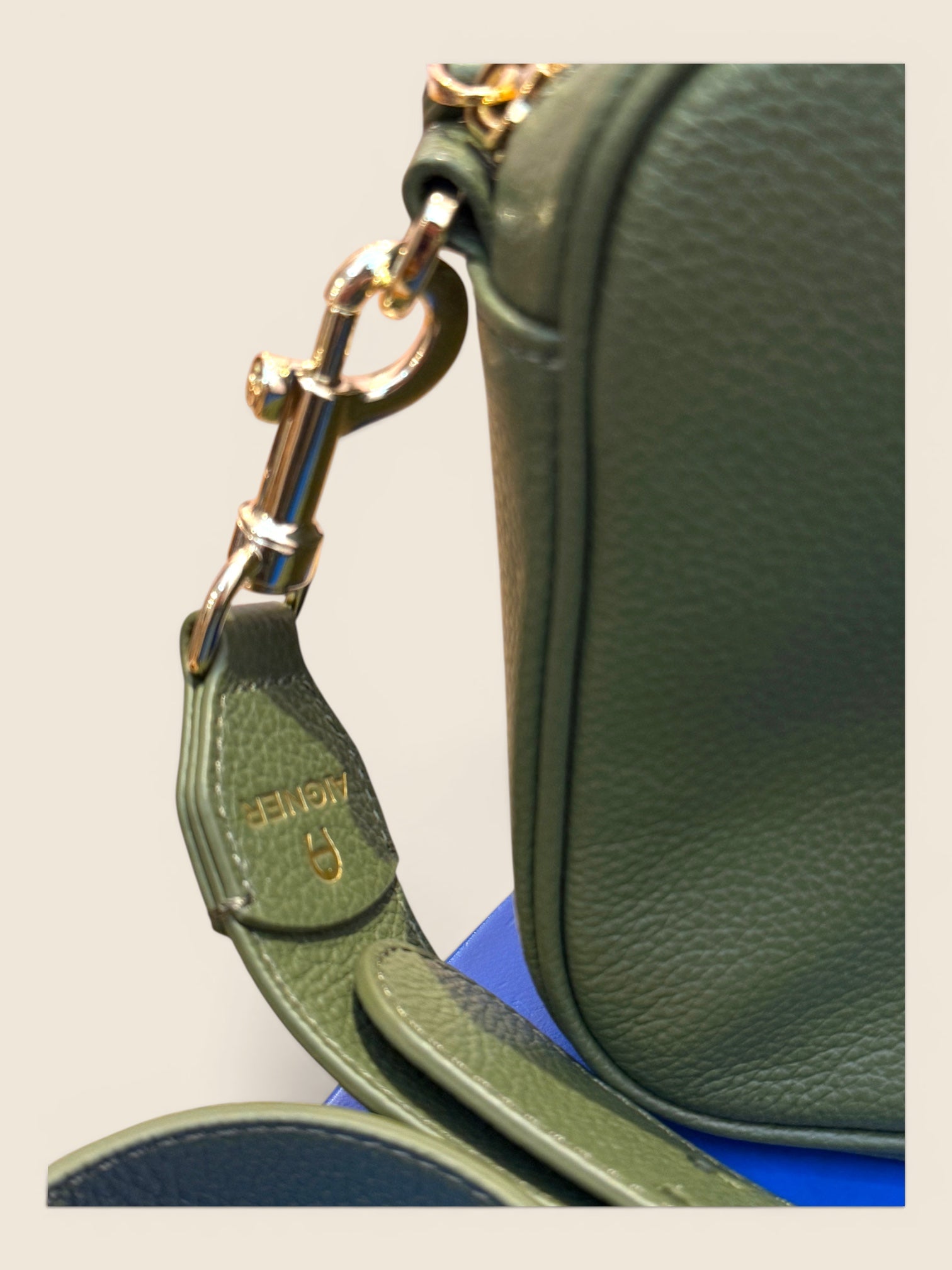 Aigner - Crossbag - Olive/Gold