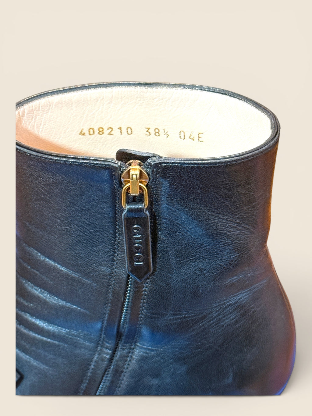 Gucci Stiefelette - GG Marmont - mit Fransen in Schwarz