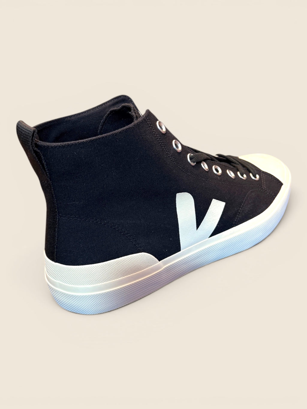 Veja Hight-Top Sneaker - Schwarz/Weiß