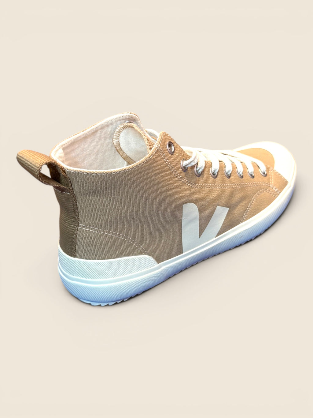 Veja Hight-Top Sneaker - Beige/Weiß