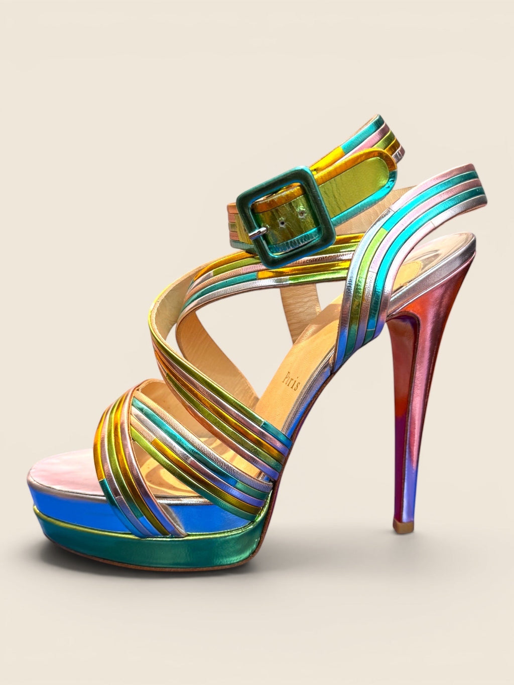 ViCo Unique Potsdam | Premium Secondhand Shop Damen High Heel Sandalen mit irisierendem Farbverlauf, Plateau und Stiletto-Absatz.